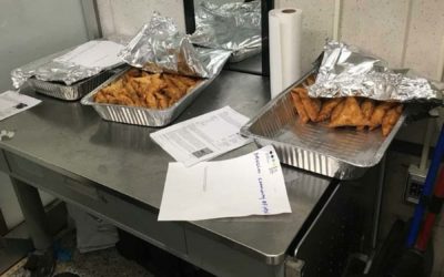 Muslim community donates food to federal airport staff working without pay