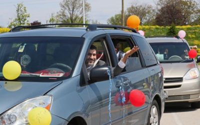 Islamic Society of Milwaukee exchanges honks instead of hugs to celebrate Eid al-Fitr
