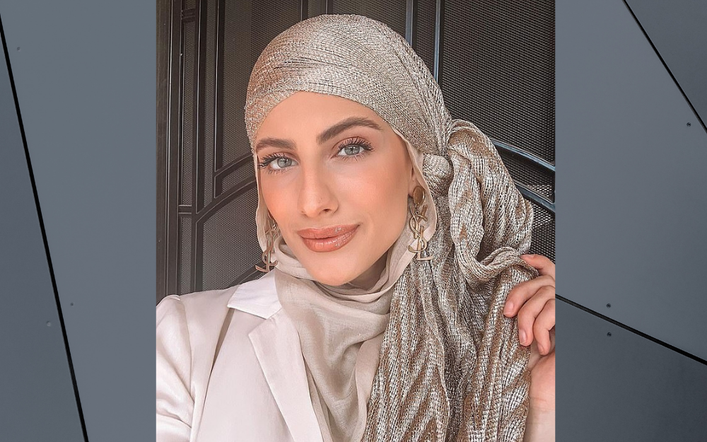 ‘The hijab empowers me’ : Meet the Muslim Instagram influencer who poses in Gucci designer outfits and encourages young Australians to be comfortable in their own skin.