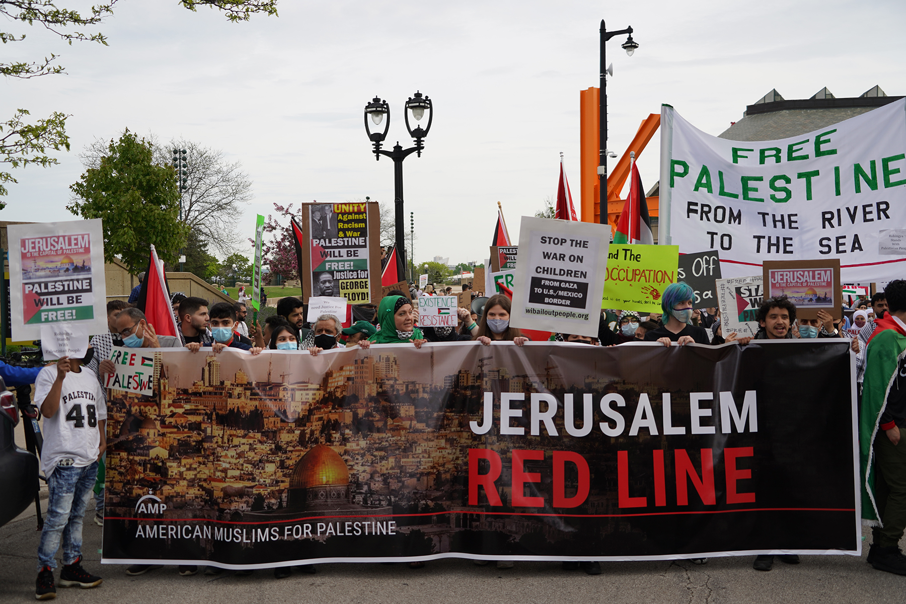 Download Free Palestine Rally In Milwaukee Draws Diverse Crowd Wisconsin Muslim Journal