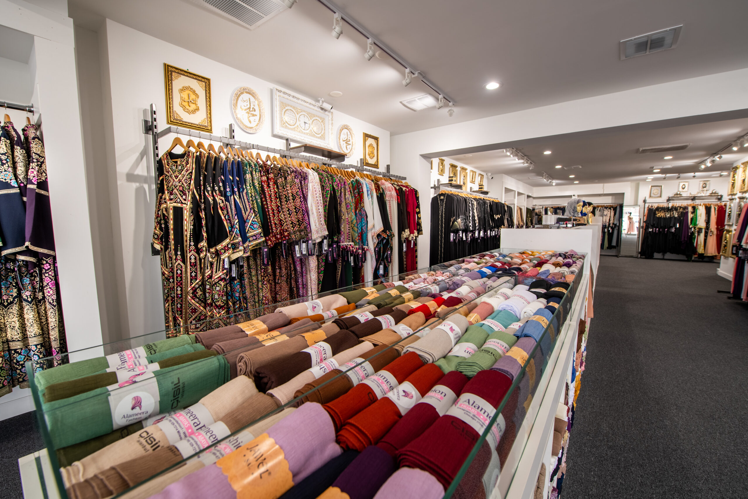 Al Ameera Fashion Clothing Store Opened in Milwaukee Wisconsin