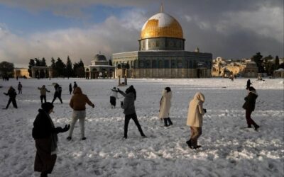 Jerusalem blanketed in white after rare snowfall