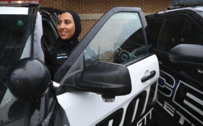 The First Hijabi Police Officer in Illinois Wants to Inspire