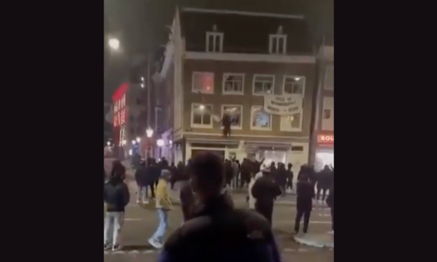 No, there were no ‘antisemitic pogroms’ in Amsterdam. Here’s what really happened.