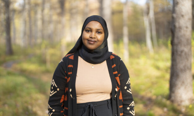 Hiking group for Muslim women breaks barriers as hundreds flock to the outdoors