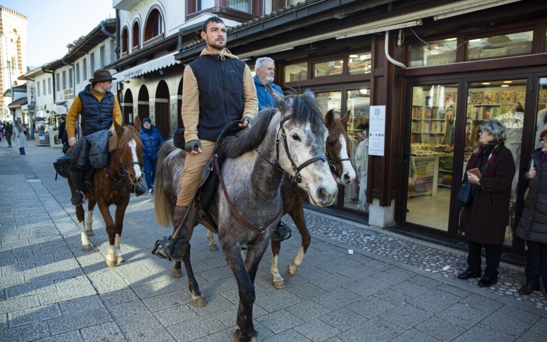 Spanish Muslims Ride 8,000 km on Horseback to Hajj, Reviving Forgotten Andalusian Route