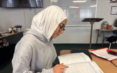 Wisconsin high school students learn Arabic and earn college credit
