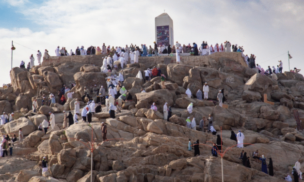 What to Do on the Arafah Day for non-Hajjis